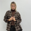 camicia asimmetrica con applicazione sul colletto asymmetric